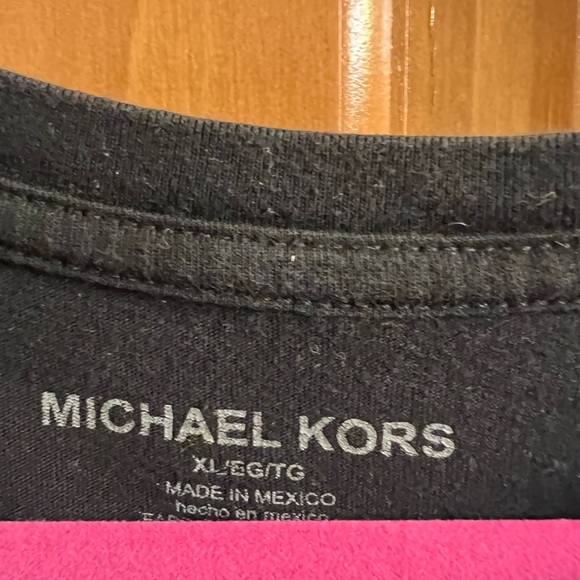 Men’s Michael kors shirt - Picture 2 of 3